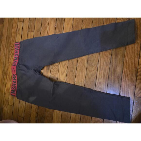 Gymshark Women's Leggings with Pink Logo Waistband capri - Picture 3 of 3